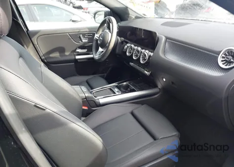 2025 Mercedes-Benz Gla 250 4Matic z USA, uszkodzony, nr VIN W1N4N4HB9SJ663394